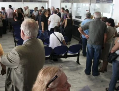 Επιπρόσθετη επιβάρυνση ύψους 650 ευρώ για 250 χιλιάδες φορολογούμενους